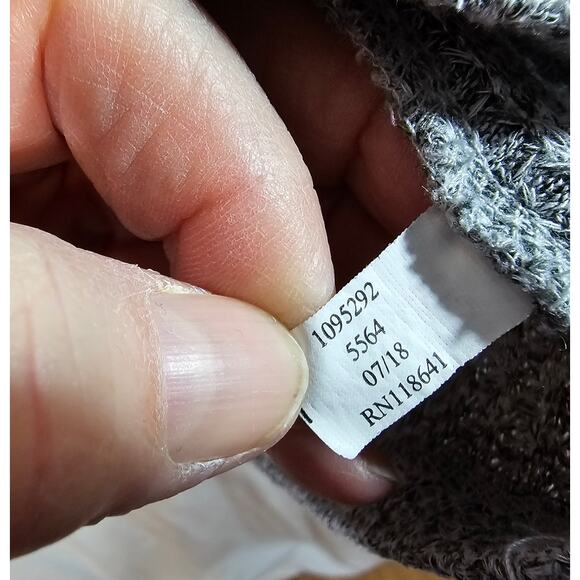 Lane Bryant 22 24w plus size lightweight sweater black gray heather relaxed fit - Picture 6 of 9